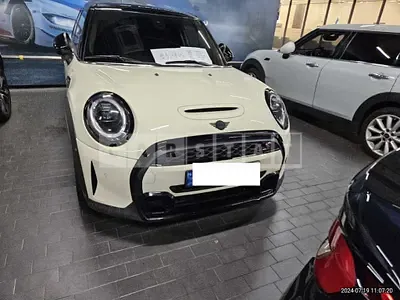 Photo 1 of 11: 2022 MINI Cooper S Five-Door — Korean insurance auction