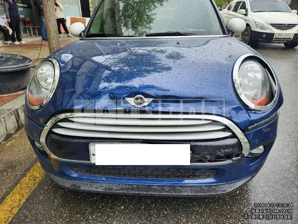 Photo 2 of 4: 2015 MINI Cooper — Korean insurance auction