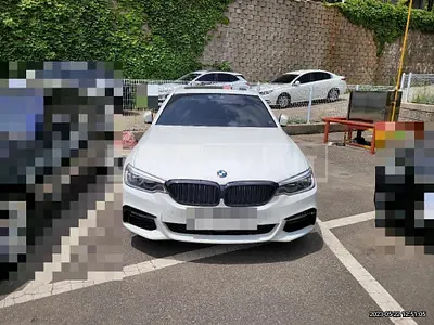 Photo 1 of 30: 2017 BMW 520d, VIN WBAJC3103HWB76464 — Korean insurance auction