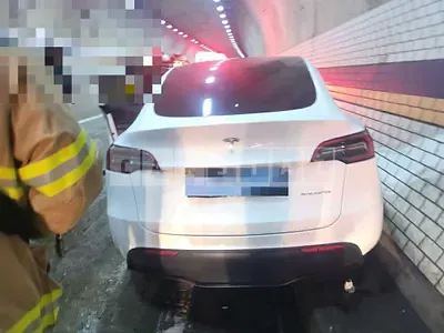 Photo 1 of 5: 2021 Tesla Model Y Long Range — Korean insurance auction