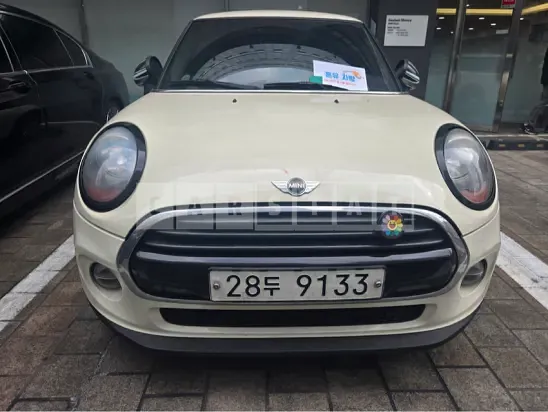Photo 2 of 7: 2015 MINI Cooper D — Korean insurance auction