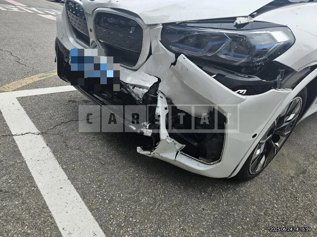 Photo 2 of 24: 2023 BMW iX3 M Sport — Korean insurance auction
