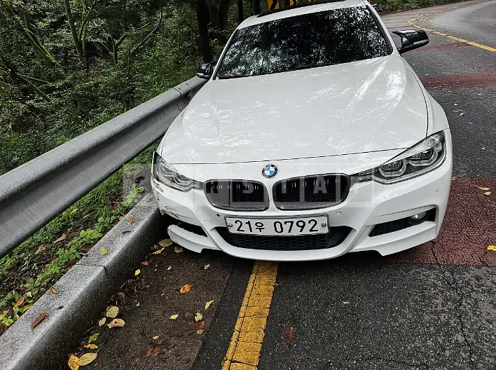 Photo 2 of 7: 2016 BMW 320d, VIN WBA8C510XGK634174 — Korean insurance auction