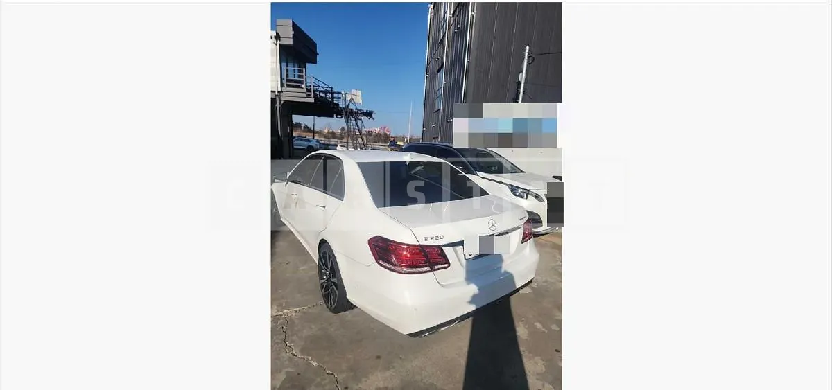 Photo 2 of 20: 2015 Mercedes-Benz E220 BlueTec — Korean insurance auction