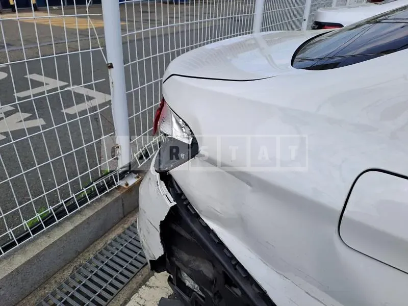 Photo 2 of 16: 2016 BMW 320d — Korean insurance auction