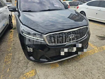 Photo 1 of 7: 2017 Kia Sorento — Korean insurance auction
