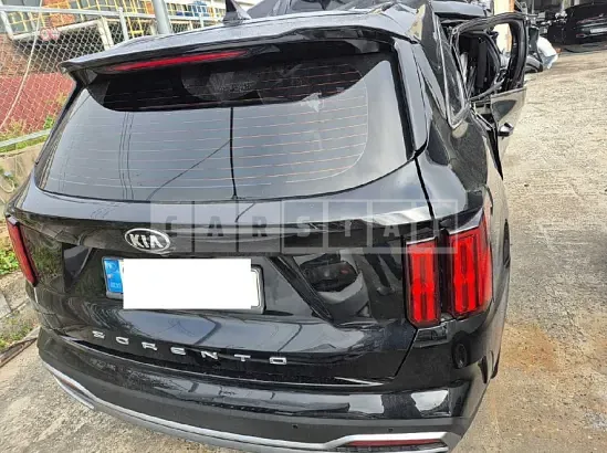 Photo 2 of 37: 2021 Kia Sorento — Korean insurance auction