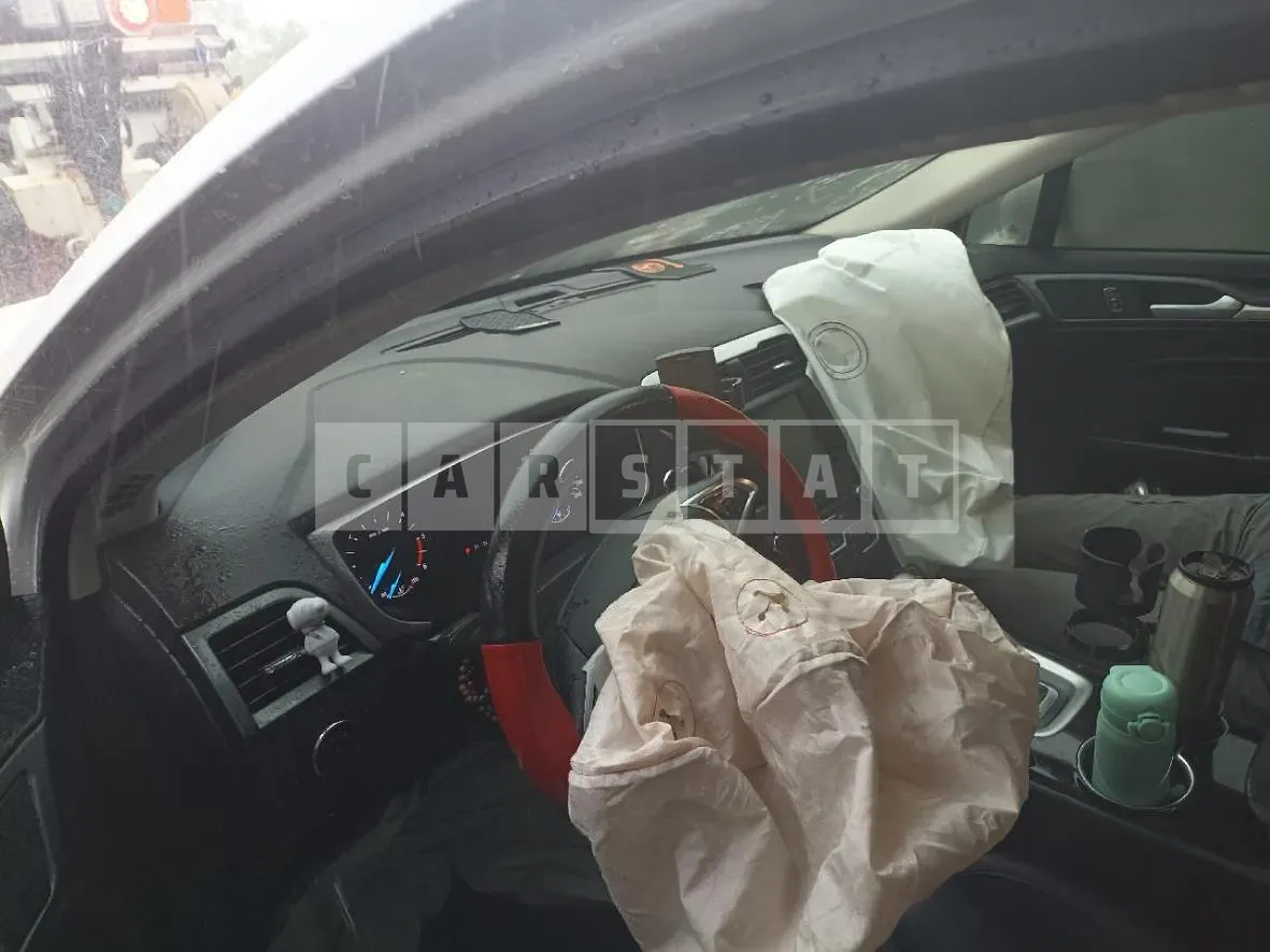 Photo 2 of 9: 2015 Ford Mondeo 2.0, VIN WF0DXXWPCFFE81763 — Korean insurance auction
