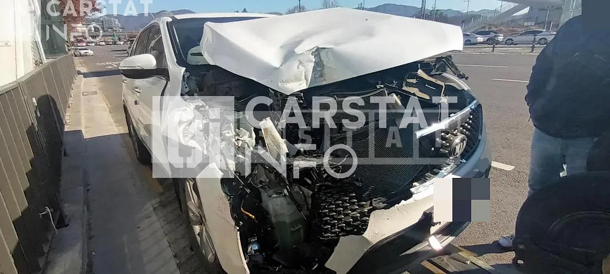 Photo 2 of 7: 2015 Kia Sorento, VIN KNAPS81ABFA107330 — Korean insurance auction