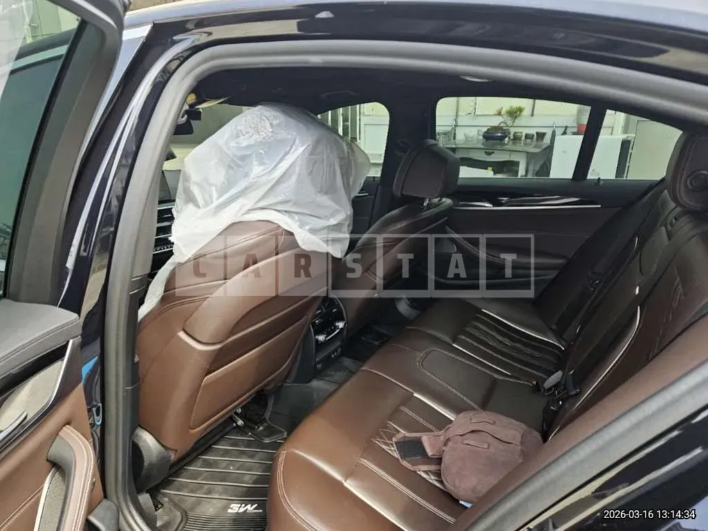 Photo 2 of 35: 2021 BMW 530e — Korean insurance auction