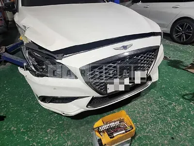 Photo 1 of 24: 2015 Genesis 3.3 — Korean insurance auction
