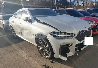 Photo 1 of 33: 2023 BMW X6 M50i, VIN WBACY8105P9M84995 — Korean insurance auction