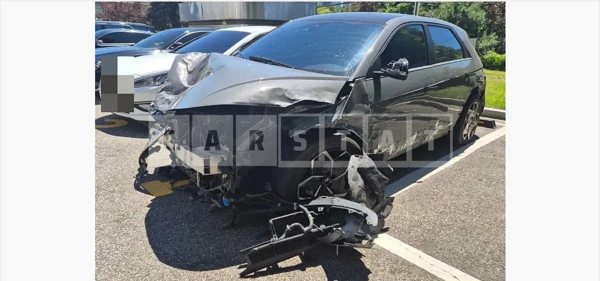 Photo 2 of 9: 2022 Hyundai IONIQ 5 Long Range — Korean insurance auction