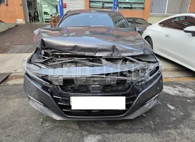 Photo 1 of 25: 2019 Honda Accord Hybrid — Korean insurance auction