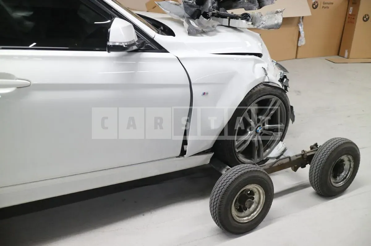 Photo 2 of 29: 2017 BMW 320d — Korean insurance auction