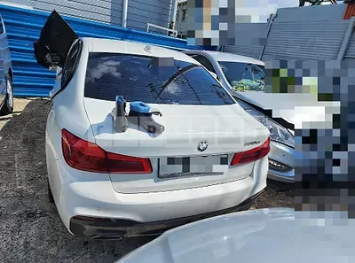 Photo 1 of 16: 2017 BMW 520d, VIN WBAJC3105HG923263 — Korean insurance auction