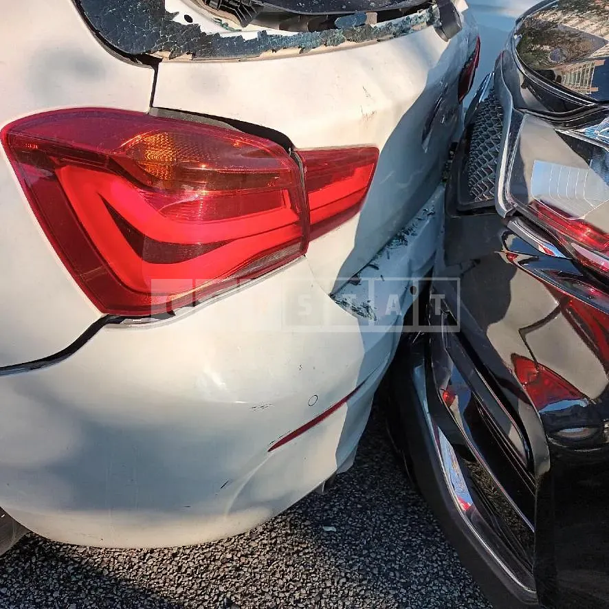 Photo 2 of 3: 2018 BMW 118d, VIN WBA1S5100J5L14372 — Korean insurance auction
