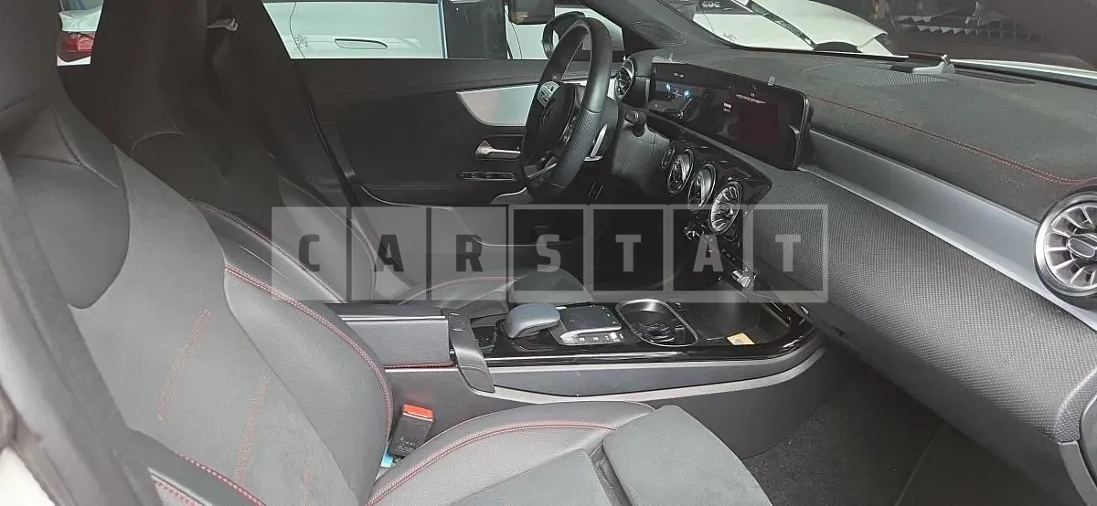 Photo 2 of 13: 2022 Mercedes-Benz CLA250 4Matic — Korean insurance auction