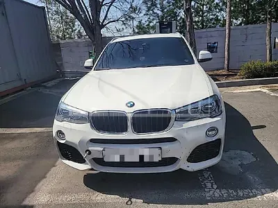 Photo 1 of 30: 2018 BMW X4 xDrive 20d, VIN WBAXX110XJ0Y53714 — Korean insurance auction