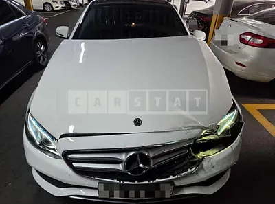 Photo 1 of 26: 2017 Mercedes-Benz E300 — Korean insurance auction
