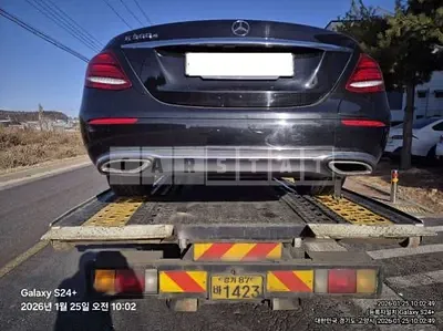 Photo 1 of 4: 2019 Mercedes-Benz E300 e — Korean insurance auction