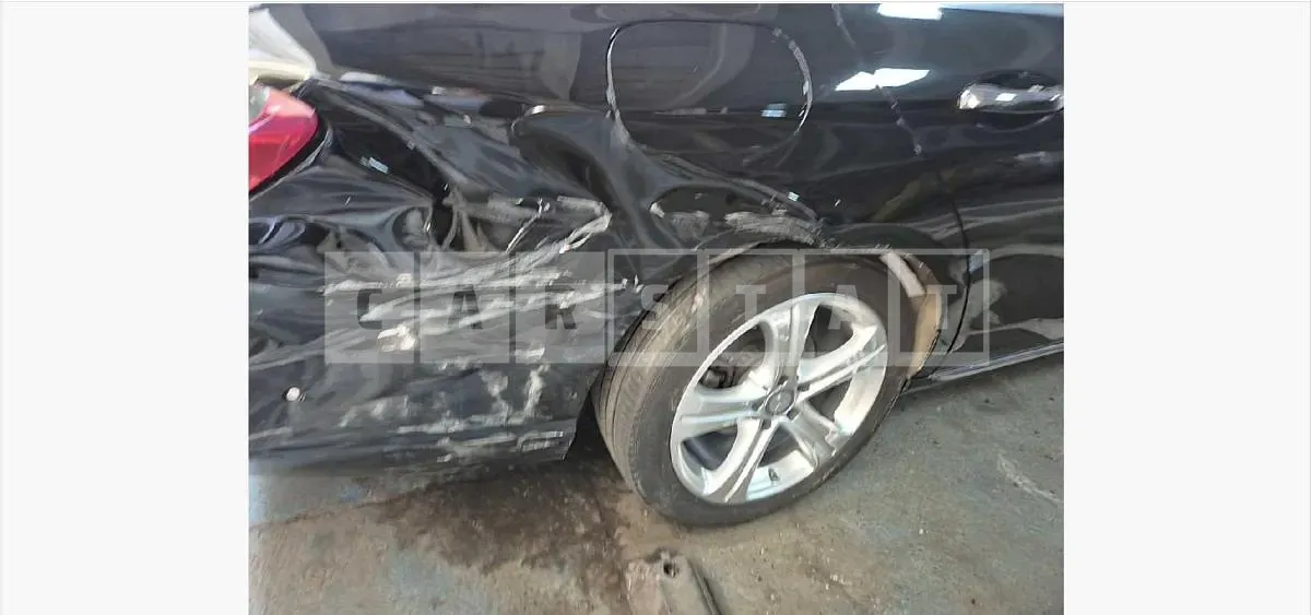Photo 2 of 12: 2017 Mercedes-Benz E220 d — Korean insurance auction