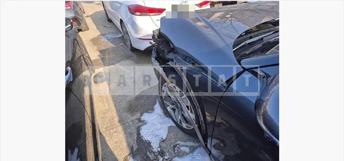Photo 2 of 32: 2022 Genesis GV60 Electric Car — Korean insurance auction