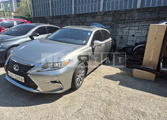 Photo 2 of 16: 2016 Lexus ES300h — Korean insurance auction
