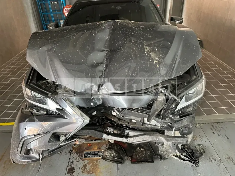 Photo 2 of 25: 2022 Lexus ES300h, VIN JTHBA1C13N2010371 — Korean insurance auction