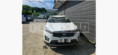 Photo 1 of 16: 2015 Kia Sorento — Korean insurance auction