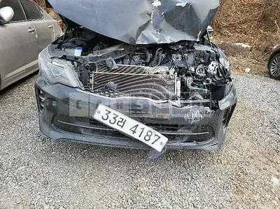 Photo 1 of 18: 2018 Kia K5 2.0, VIN KNAGS411BJA223459 — Korean insurance auction
