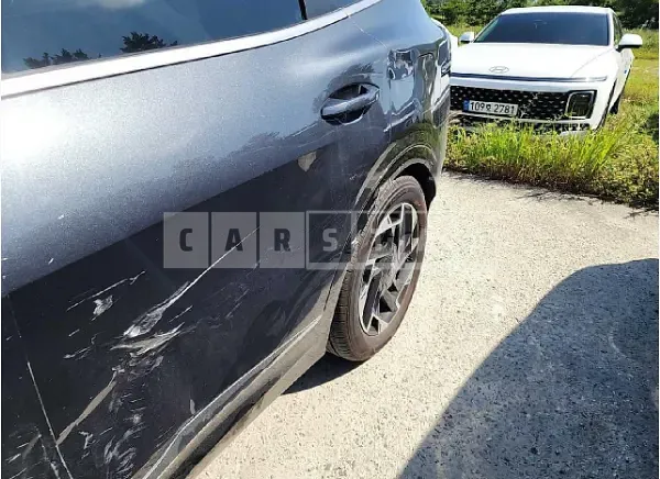 Photo 2 of 18: 2022 Kia Sportage — Korean insurance auction