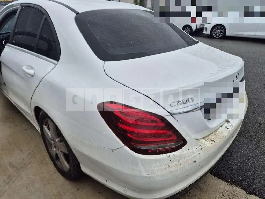 Photo 2 of 9: 2016 Mercedes-Benz C200 — Korean insurance auction