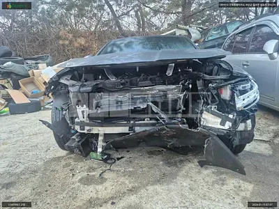 Photo 1 of 17: 2021 Genesis G70, VIN KMTG641EBMU077047 — Korean insurance auction