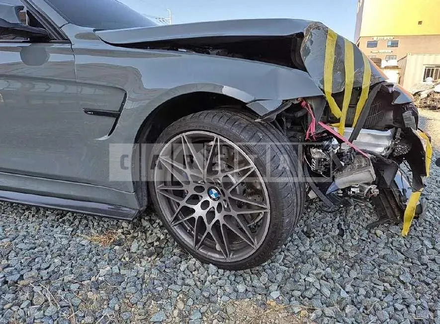 Photo 2 of 20: 2018 BMW M3 Competition Package, VIN WBS8M9108J5L58907 — Korean insurance auction