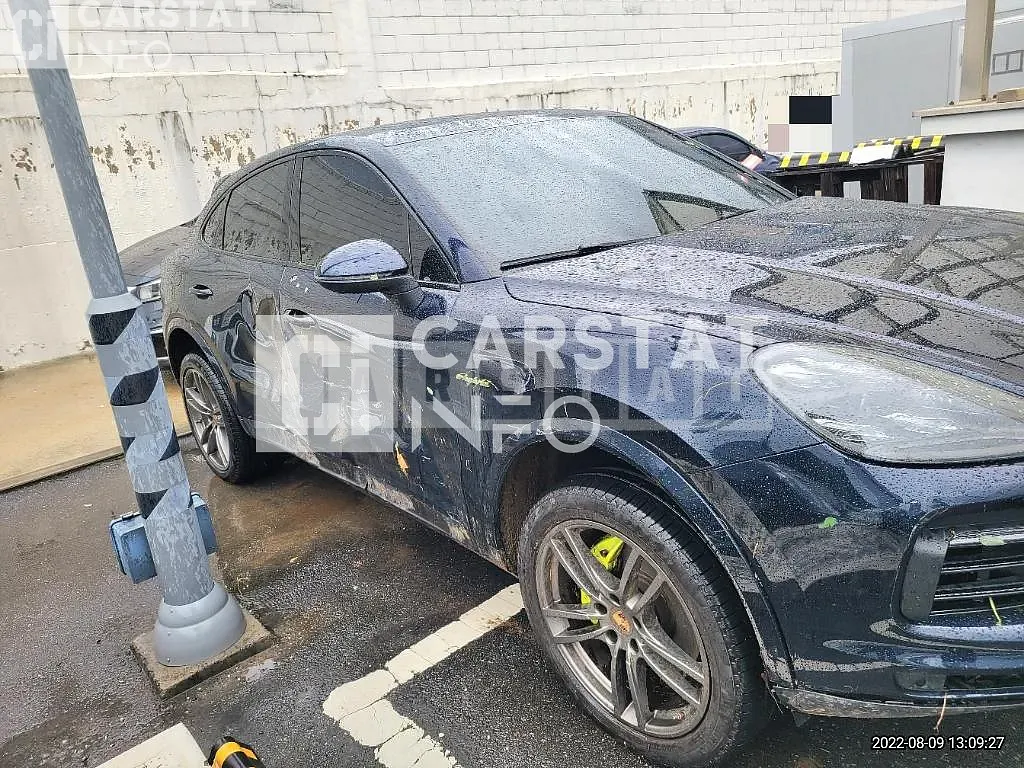 Photo 2 of 92: 2021 Porsche Simorche Cayenne E-Hybrid Coupe (5-Seater) — Korean insurance auction