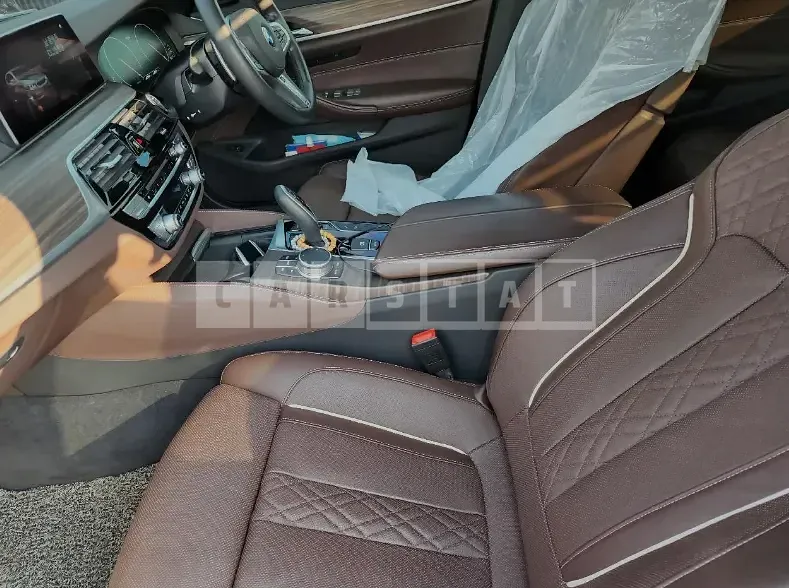 Photo 2 of 9: 2019 BMW 530i xDrive M Sport Package Plus, VIN WBAJD9100KWW51069 — Korean insurance auction