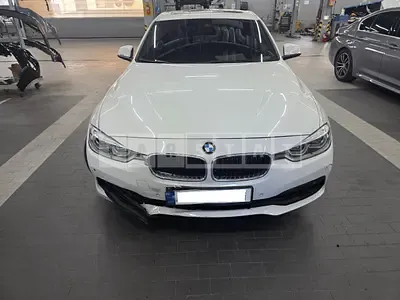 Photo 1 of 44: 2017 BMW 320d, VIN WBA8C5102JA075085 — Korean insurance auction
