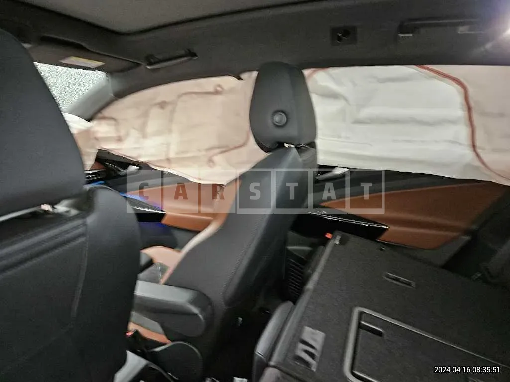 Photo 2 of 43: 2023 Volkswagen ID.4 Pro — Korean insurance auction