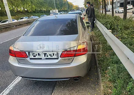Photo 2 of 9: 2015 Honda Accord 2.4, VIN 1HGCR2680FA511900 — Korean insurance auction