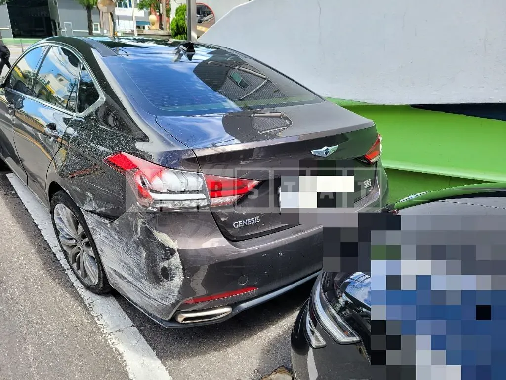 Photo 2 of 6: 2015 Genesis 3.8 — Korean insurance auction