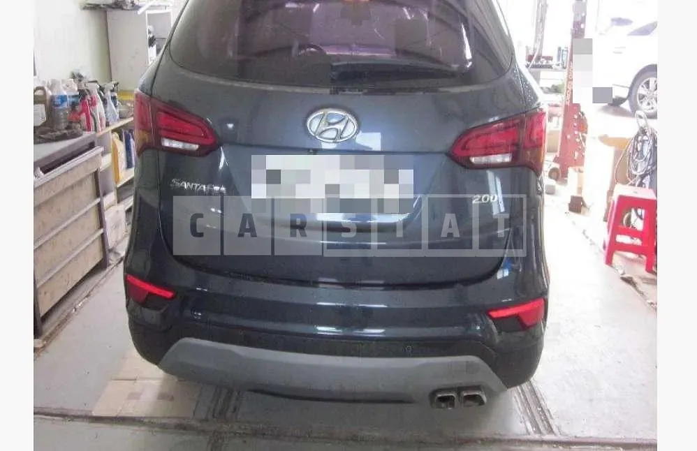 Photo 2 of 34: 2017 Hyundai Santa Fe DM — Korean insurance auction