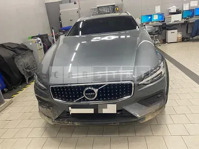 Photo 1 of 9: 2019 Volvo V60CCT5 AWD — Korean insurance auction