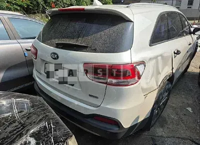 Photo 1 of 16: 2017 Kia Sorento — Korean insurance auction