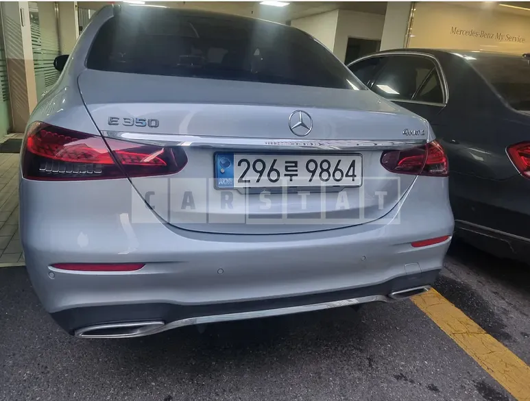 Photo 2 of 37: 2022 Mercedes-Benz E350 4Matic — Korean insurance auction