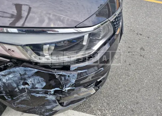 Photo 2 of 24: 2016 Kia K5 — Korean insurance auction