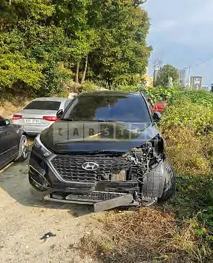 Photo 2 of 16: 2018 Hyundai Tucson, VIN KMHJ2815GJU568091 — Korean insurance auction