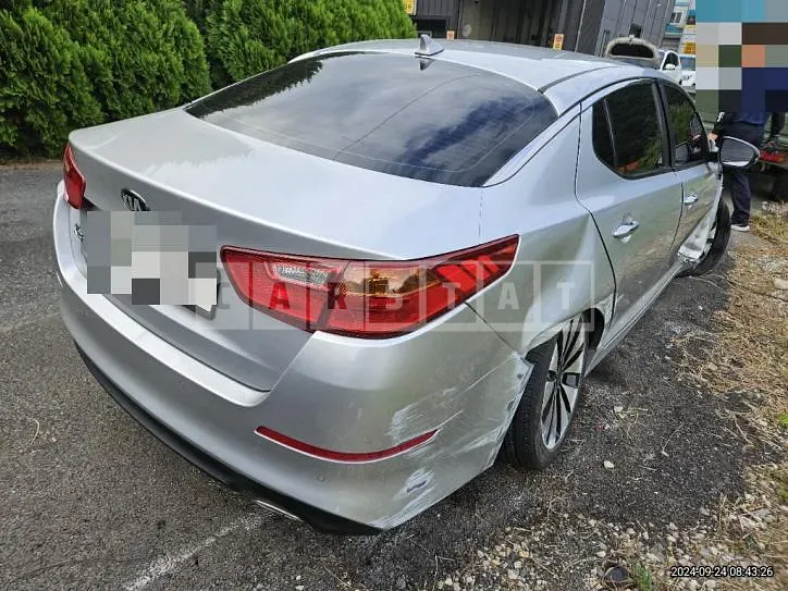 Photo 2 of 6: 2014 Kia K5 2.0 (LPI) — Korean insurance auction