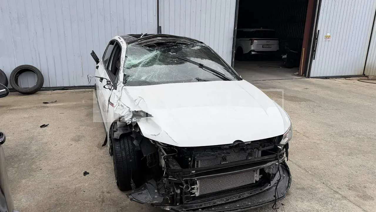 Photo 2 of 25: 2024 Volkswagen Golf GTI, VIN WVWZZZCD6RW124204 — Korean insurance auction