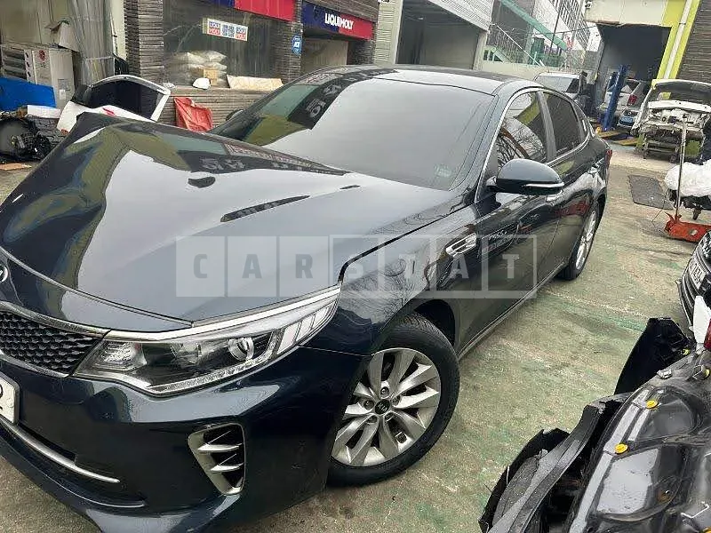Photo 2 of 16: 2015 Kia K5, VIN KNAGU416BGA023729 — Korean insurance auction